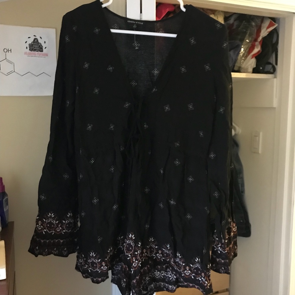 ✨NWOT Kendall & Kylie Black Romper w/ LongSleeves✨